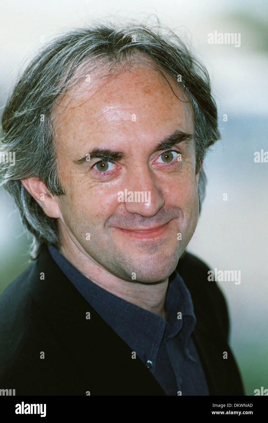 JONATHAN PRYCE.acteur. 1995 CANNES FILM FEST.02/06/1995.F37D16C. Banque D'Images