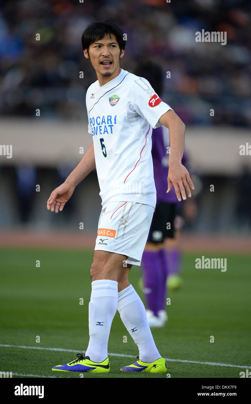 Stade National, Tokyo, Japon. Dec 8, 2013. Mitsuru Chiyotanda (Vortis), 8 décembre 2013 - Football : 2013 J1 championnat Promotion match final entre Kyoto Sanga F.C. 0-2 Tokushima Vortis. au Stade National, Tokyo, Japon. Credit : AFLO/Alamy Live News Banque D'Images