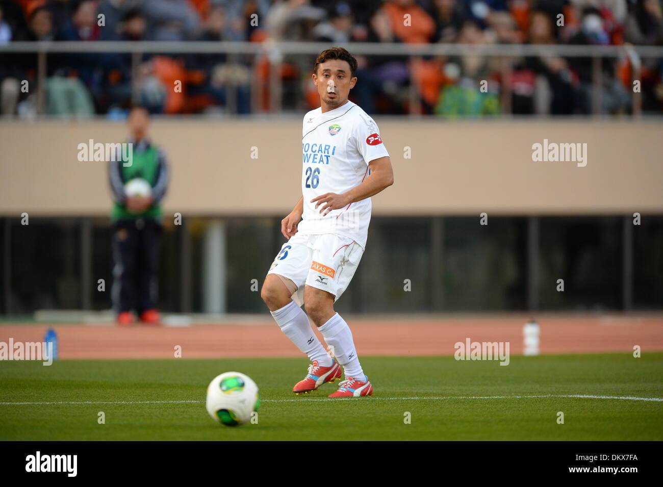 Stade National, Tokyo, Japon. Dec 8, 2013. Yuya (Hashiuchi Vortis), 8 décembre 2013 - Football : 2013 J1 championnat Promotion match final entre Kyoto Sanga F.C. 0-2 Tokushima Vortis. au Stade National, Tokyo, Japon. Credit : AFLO/Alamy Live News Banque D'Images