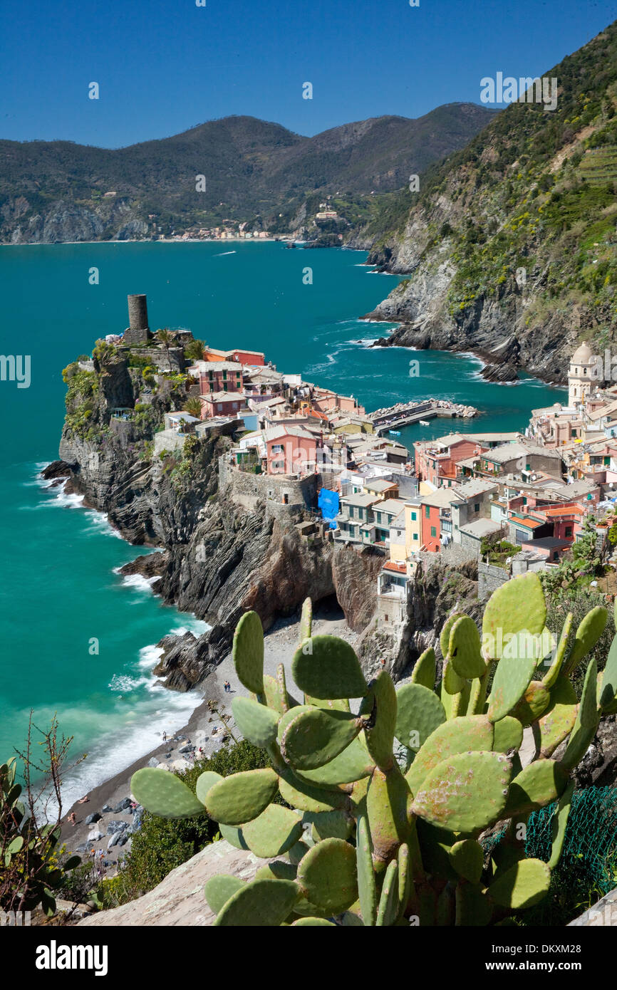 L'Europe, le village, la mer, Vernazza, Italie, l'UNESCO, patrimoine mondial, littoral, Cinqueterre, Méditerranée, mer, Banque D'Images