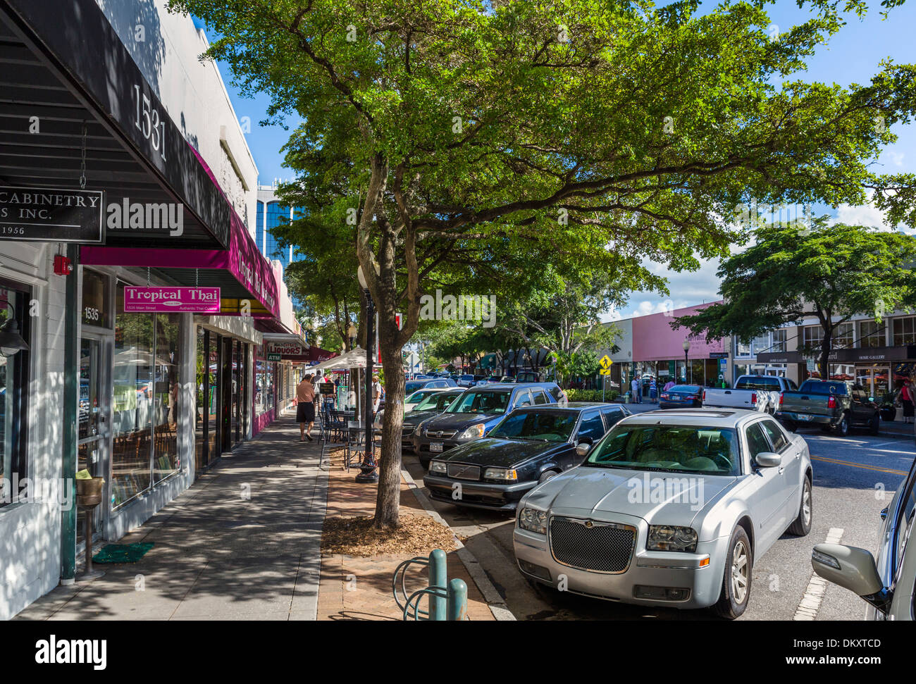 La rue principale dans le centre-ville historique de la côte du golfe du Mexique, Sarasota, Florida, USA Banque D'Images