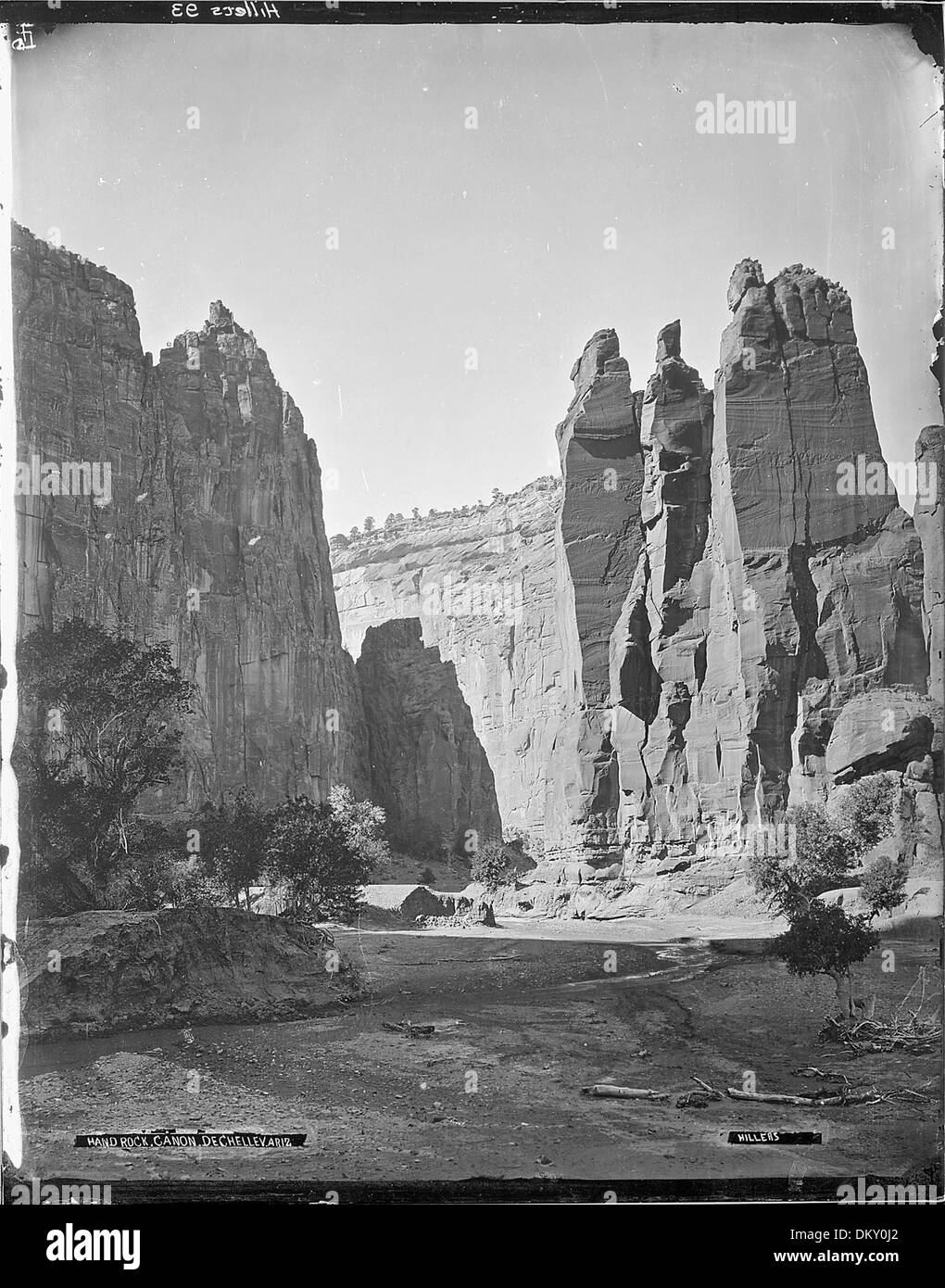 (Ancien n° 119) Côté Rock, de Chelly Canyon, Arizona Apache Comté., 1871 - 1878 517767 Banque D'Images