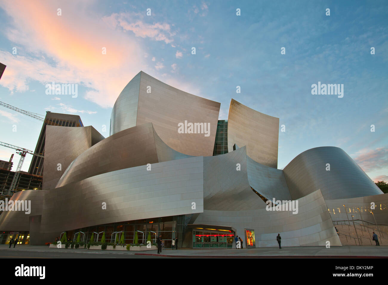 Walt Disney Concert Hall par Frank Gehry, Los Angeles Music Center, Grand Avenue, du centre-ville de Los Angeles, Californie, USA Banque D'Images