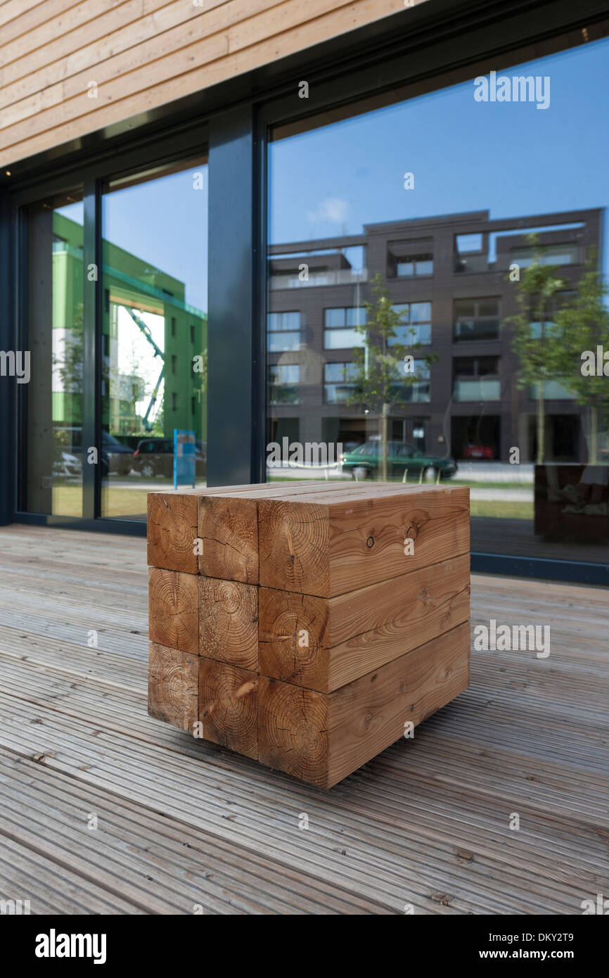 Le bois comme matériau de construction en face d'une maison en bois, IBA Hamburg, Allemagne Banque D'Images