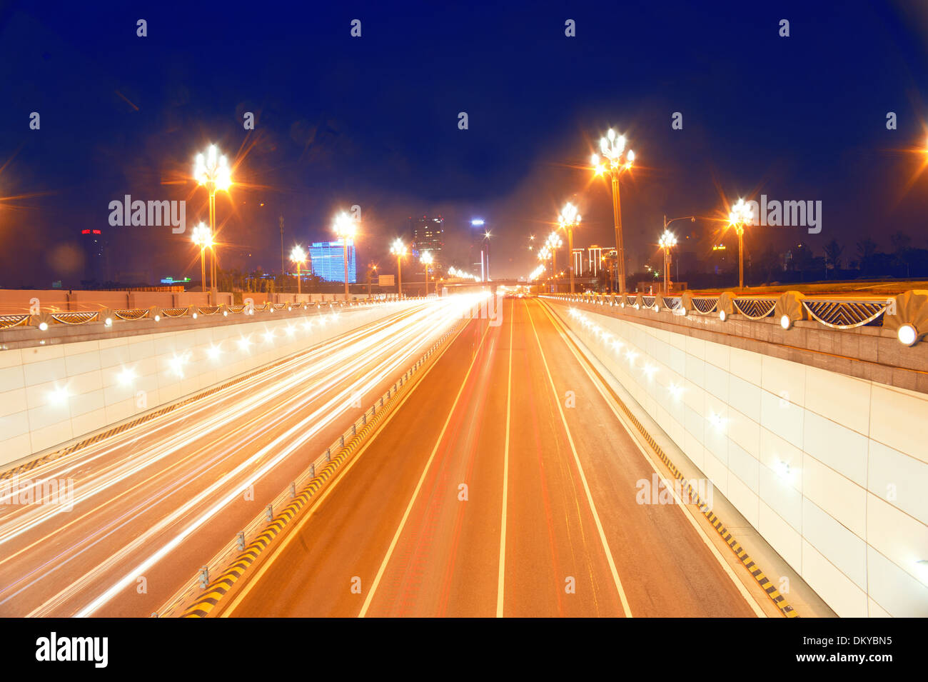 Route de ville de nuit Banque D'Images