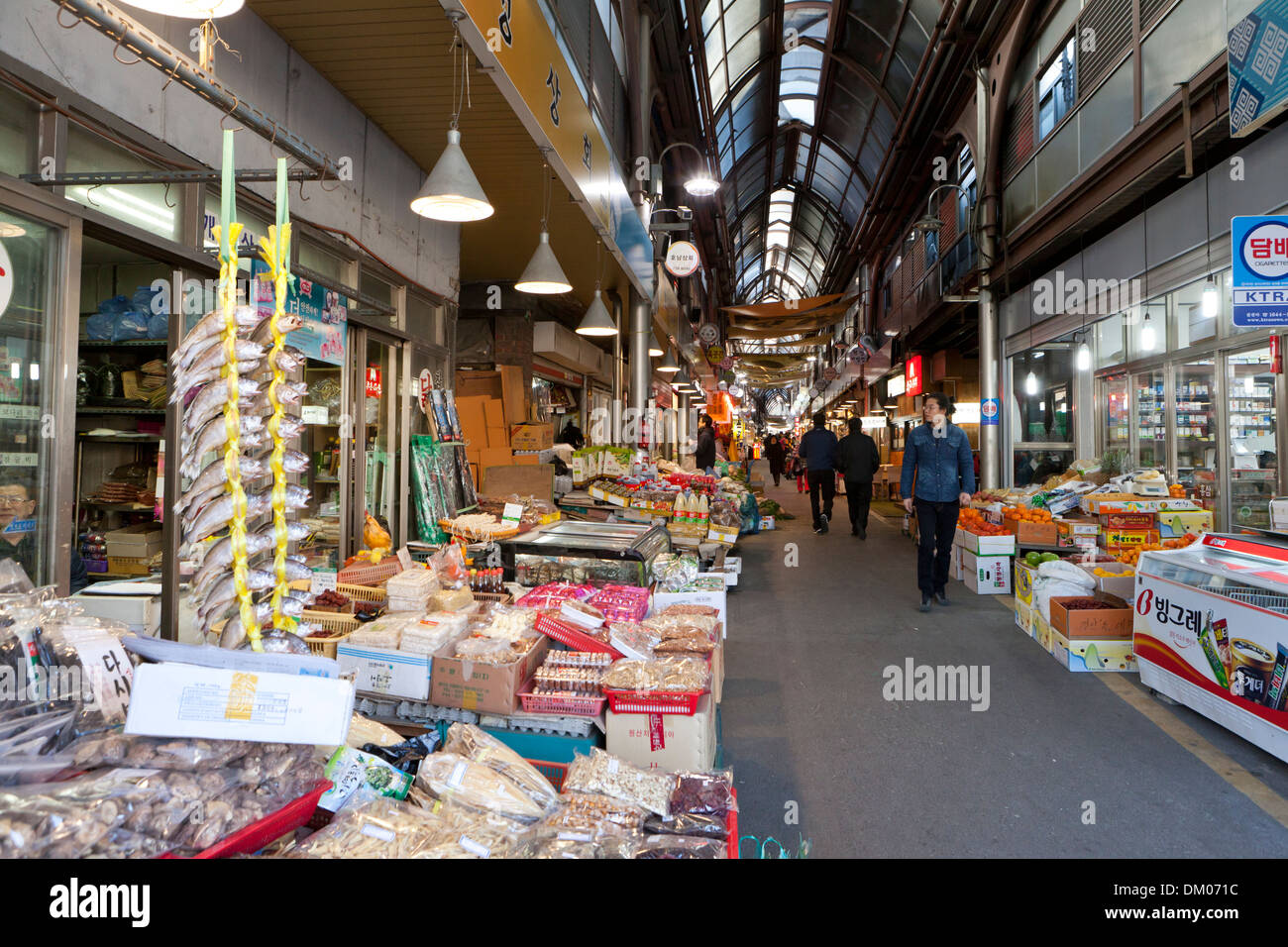 Les magasins traditionnels du marché - Séoul, Corée du Sud Banque D'Images