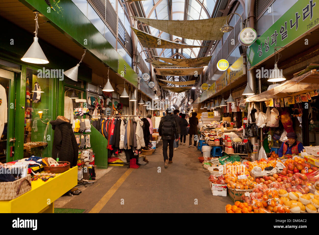 Les magasins traditionnels du marché - Séoul, Corée du Sud Banque D'Images
