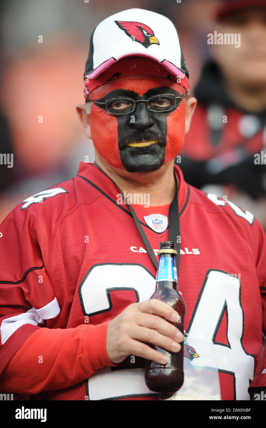 14 décembre 2009 - San Francisco, Californie, États-Unis - 14 décembre 2009 : un ventilateur avant la pose Cardinals NFL football match entre les Arizona Cardinals et San Francisco 49ers à Candlestick Park de San Francisco, en Californie. Les 49ers a gagné 24-9, en gardant leurs espoirs en séries dim tout en refusant les Cardinaux la NFC West intitulé. (Crédit Image : © Matt Cohen/ZUMApr Southcreek/mondial Banque D'Images