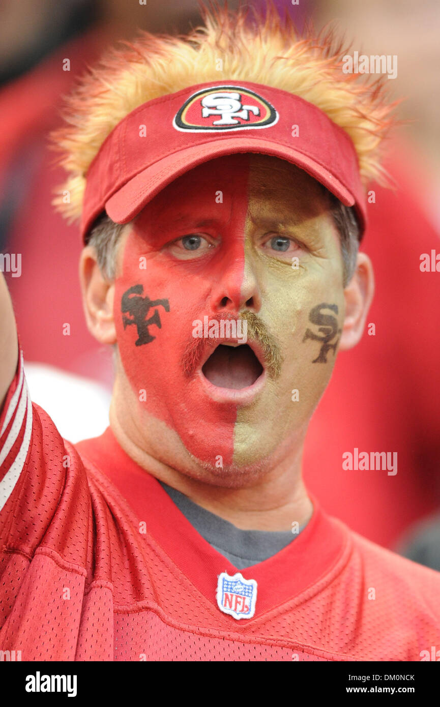 14 décembre 2009 - San Francisco, Californie, États-Unis - 14 décembre 2009 : une maison de vacances-thèmes fan des 49ers se prépare pour la NFL football match entre les Arizona Cardinals et San Francisco 49ers à Candlestick Park de San Francisco, en Californie. Les 49ers a gagné 24-9, en gardant leurs espoirs en séries dim tout en refusant les Cardinaux la NFC West intitulé. (Crédit Image : © Matt Cohen/Southcreek Gl Banque D'Images