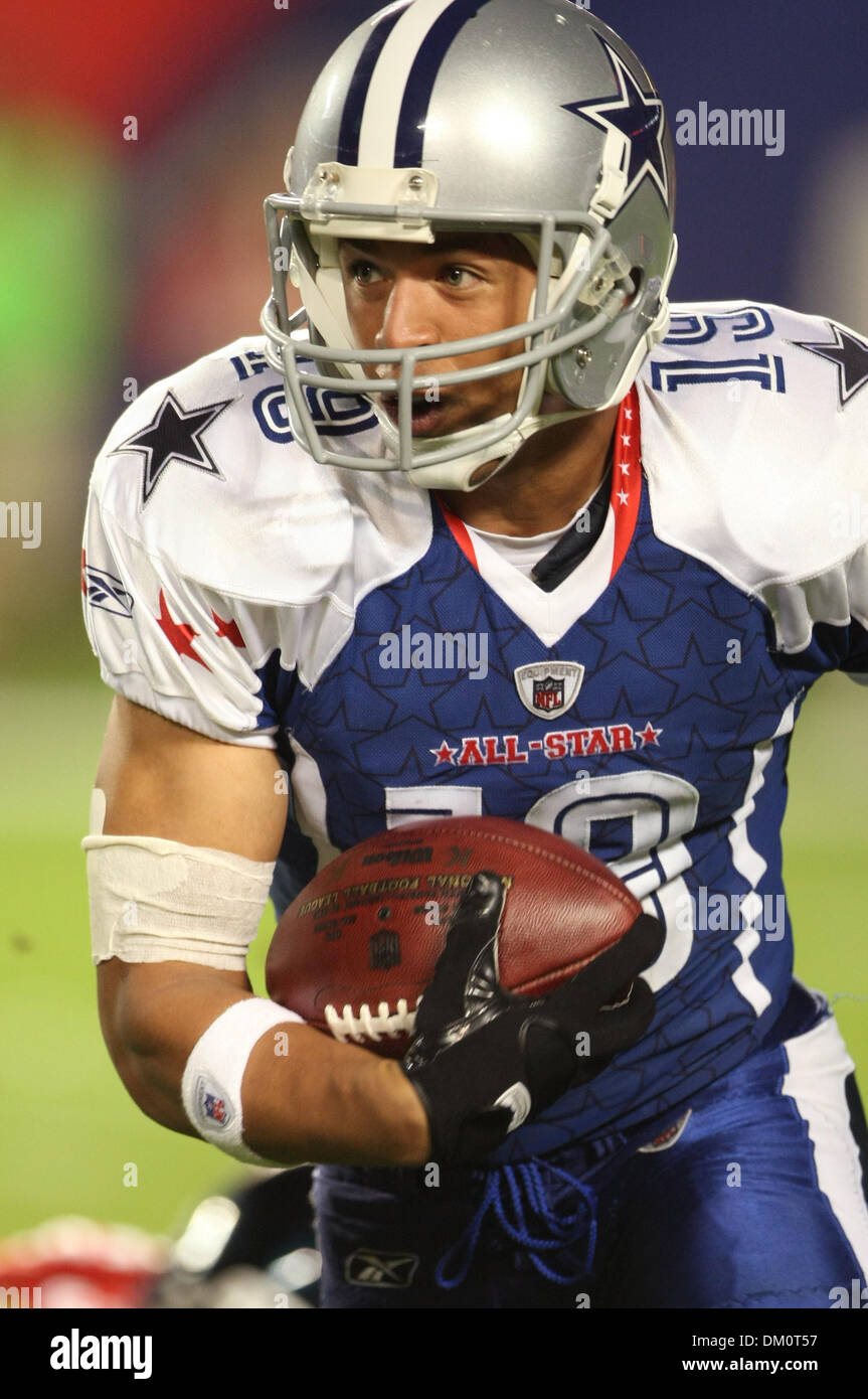 31 janvier 2010 - Fort Lauderdale, Floride, États-Unis - 31 janvier2010 : Cowboy wide receiver Miles Austin # 18 recherche un blocker après une note de la réception. L'AFC a défait le NFC dans le Pro Bowl joué le 31 janvier 2010 au Sun Life Stadium de Ft. Lauderdale, en Floride. (Crédit Image : © Margaret Bowles/ZUMApress.com) Southcreek/mondial Banque D'Images