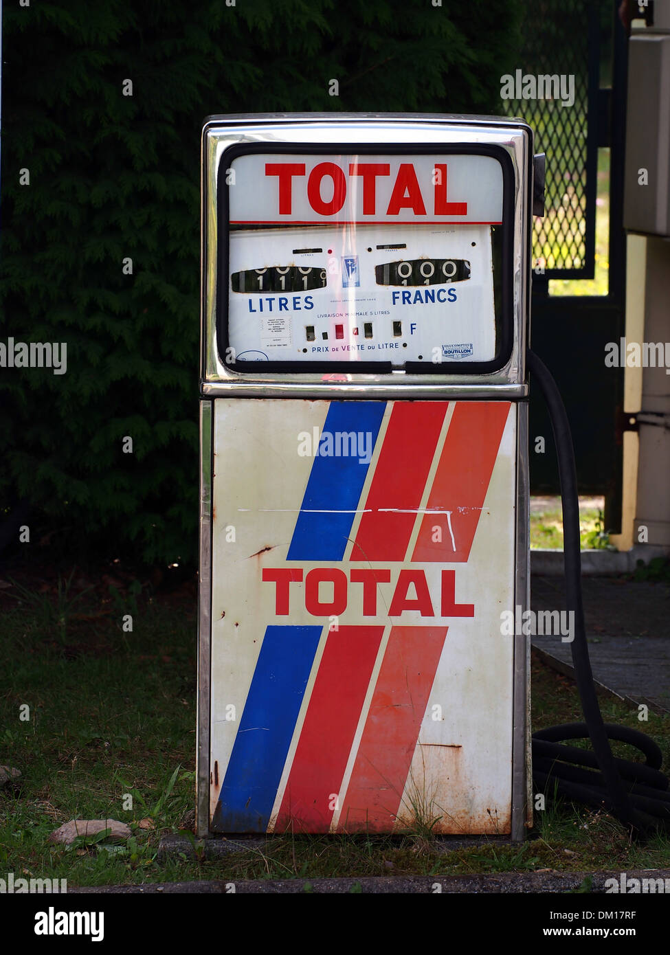 Total Petrol Banque d'image et photos - Page 2 - Alamy