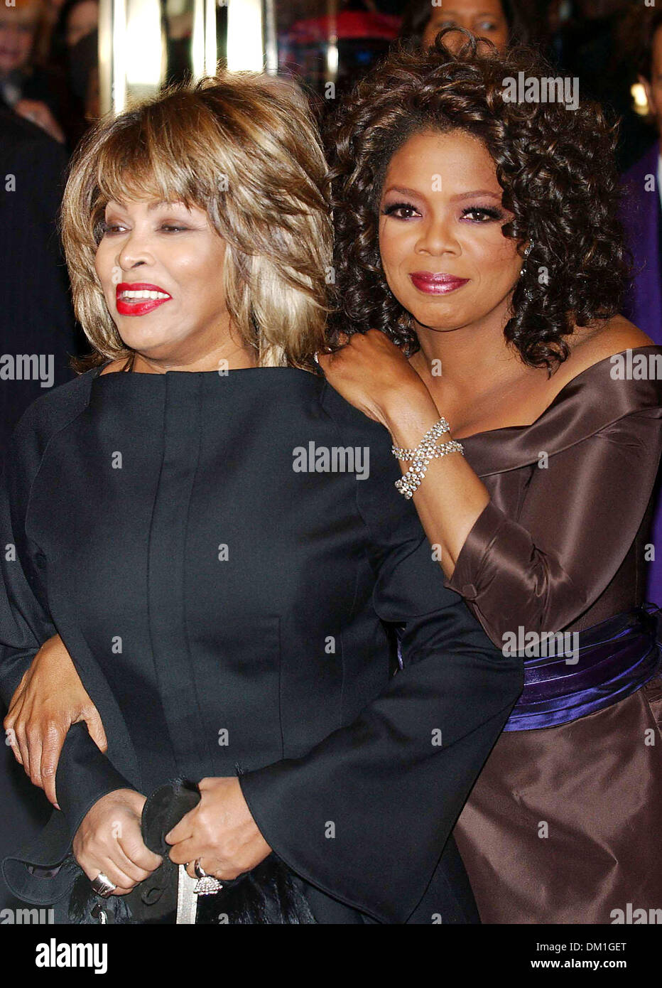 23 avril 2002 - New York, NEW YORK - K46110AR.SOIRÉE D'OUVERTURE DE '' '' LA COULEUR MAUVE À L'Théâtre de Broadway , NEW YORK New York12-01-2005. OPRAH WINFREY- RENAULT ANDREA TINA TURNER(Image Crédit : © Globe Photos/ZUMAPRESS.com) Banque D'Images