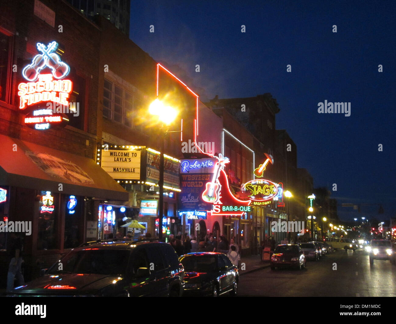 L'honky tonk bars et clubs du centre-ville de Broadway de Nashville, Tennessee Banque D'Images