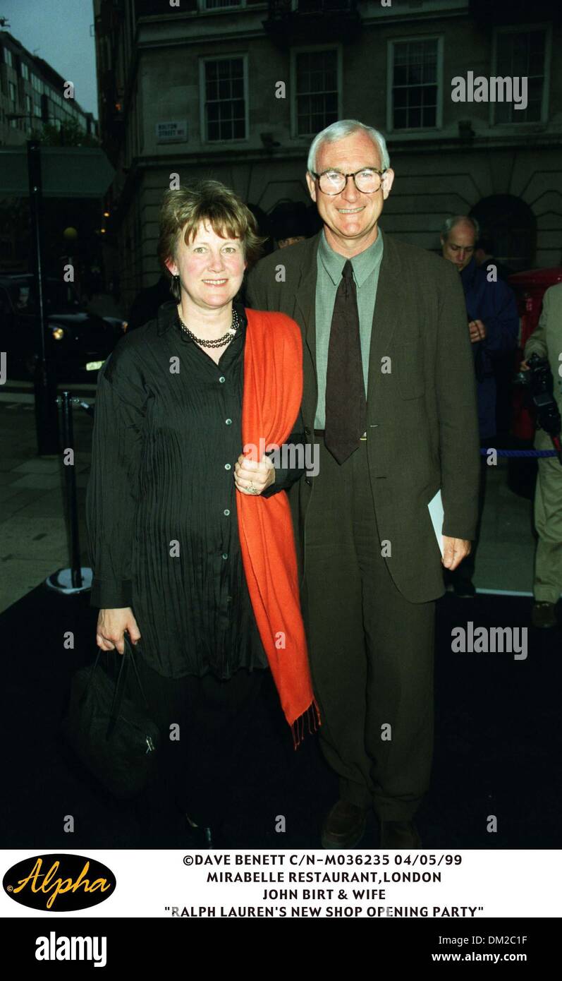 5 avril 1999 - Londres, Grande-Bretagne - 04/05/99 RESTAURANT MARIBELLE,LONDON.JOHN BIRT & FEMME .''RALPH LAUREN'S NEW SHOP OPENING PARTY'(Image Crédit : © Globe Photos/ZUMAPRESS.com) Banque D'Images