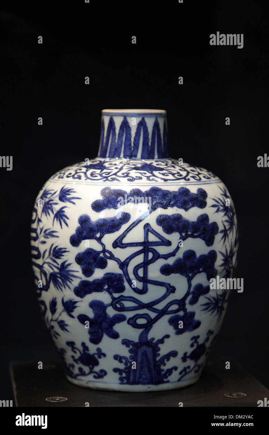 Vase en céramique bleu et blanc.du règne de Wanli.1572-1620.la fin de la période Ming. Banque D'Images