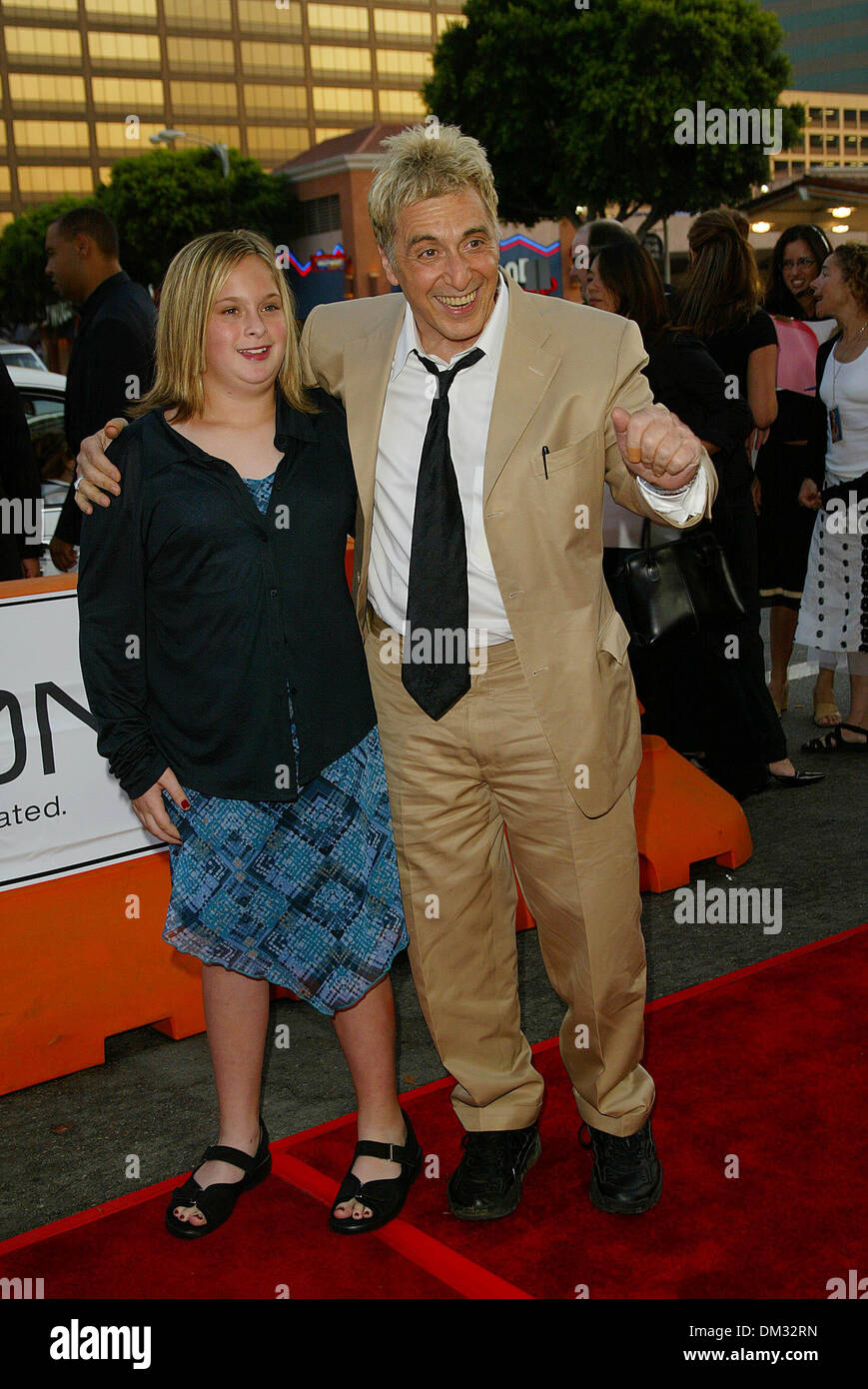 13 août 1902 - Westwood, CALIFORNIE - SIMONE PREMIERE.AT MANN THÉÂTRE NATIONAL DE WESTWOOD, CA.Al Pacino et sa fille Julie. BARRETT / 8-13-2002 FITZROY K25824FB (D)(Image Crédit : © Globe Photos/ZUMAPRESS.com) Banque D'Images