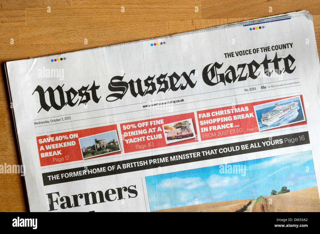 La première page de la Gazette du Sussex de l'Ouest journal local. Banque D'Images