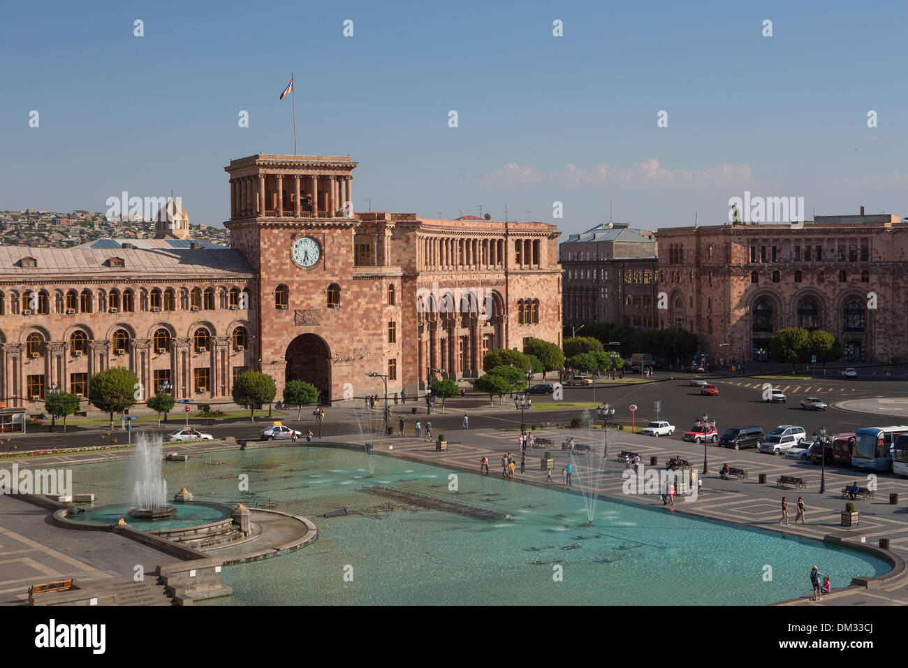 Caucase du Sud Caucase Arménie Eurasie Histoire Bâtiment République Horloge architecture ville au centre-ville d'erevan célèbre fontaine Banque D'Images