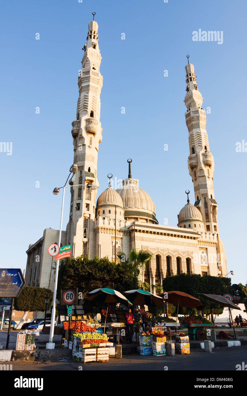 Mosquée de Port Fouad. Port Said, Egypte Banque D'Images