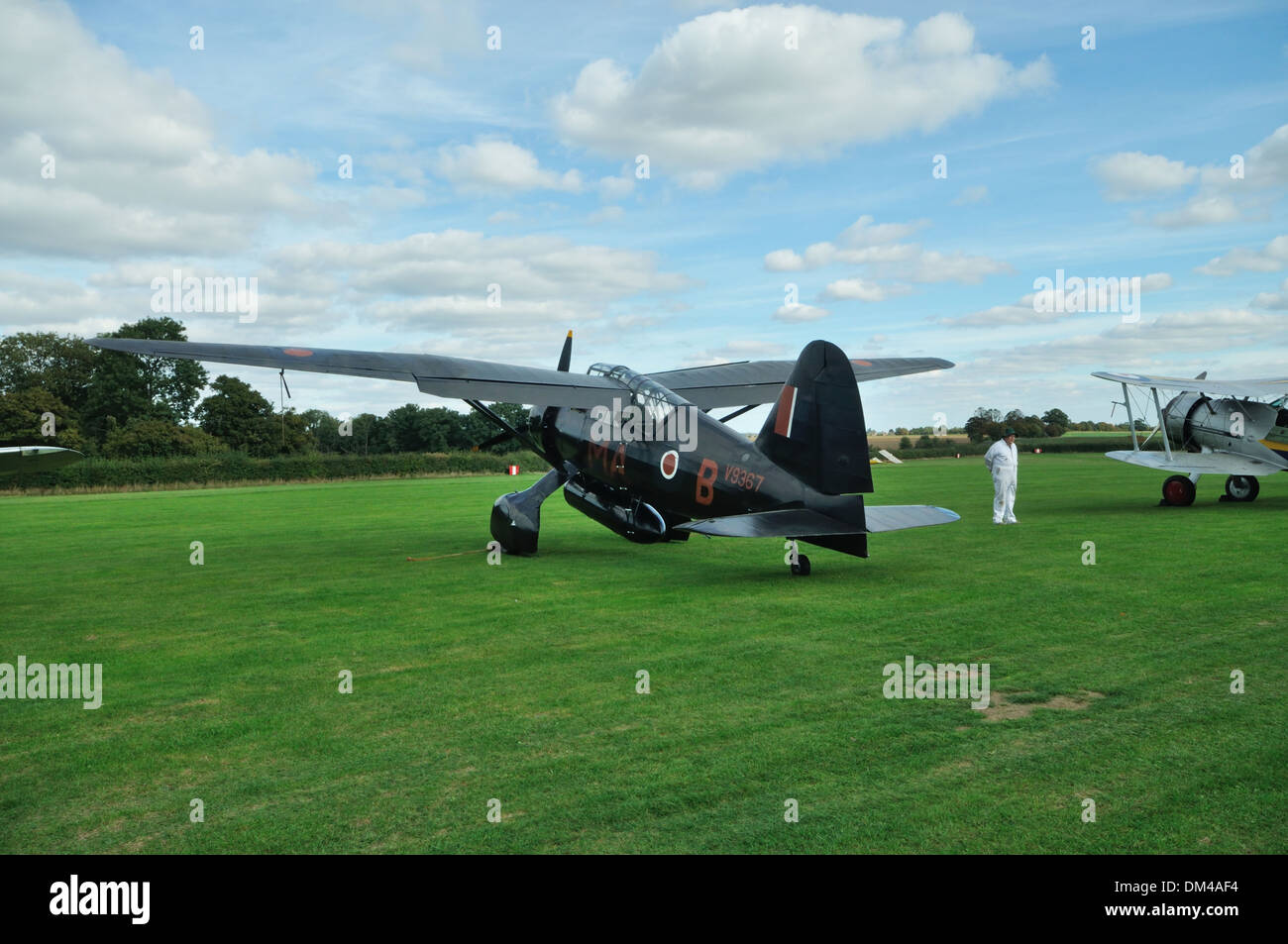 Vintage WW2 RAF Westland Lysander avec Gloster Gladiator dans l'arrière-plan.Shuttleworth collection.Biggleswade,UK Banque D'Images