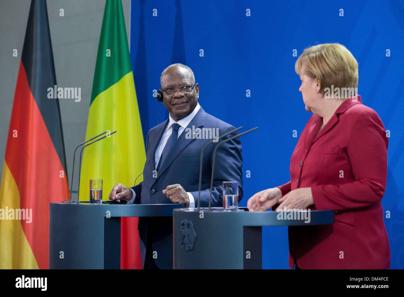 Berlin, Allemagne. Dec 11, 2013. Angela Merkel, la chancelière allemande, et Ibrahim Boubacar KeÌÄåøta, Président du Mali, donner une conférence de presse conjointe à la chancellerie à Berlin. / Photo : Angela Merkel, chancelier allemand, en Berin, le 11 décembre, 2013.Photo : Reynaldo Paganelli/NurPhoto NurPhoto © Reynaldo Paganelli//ZUMAPRESS.com/Alamy Live News Banque D'Images