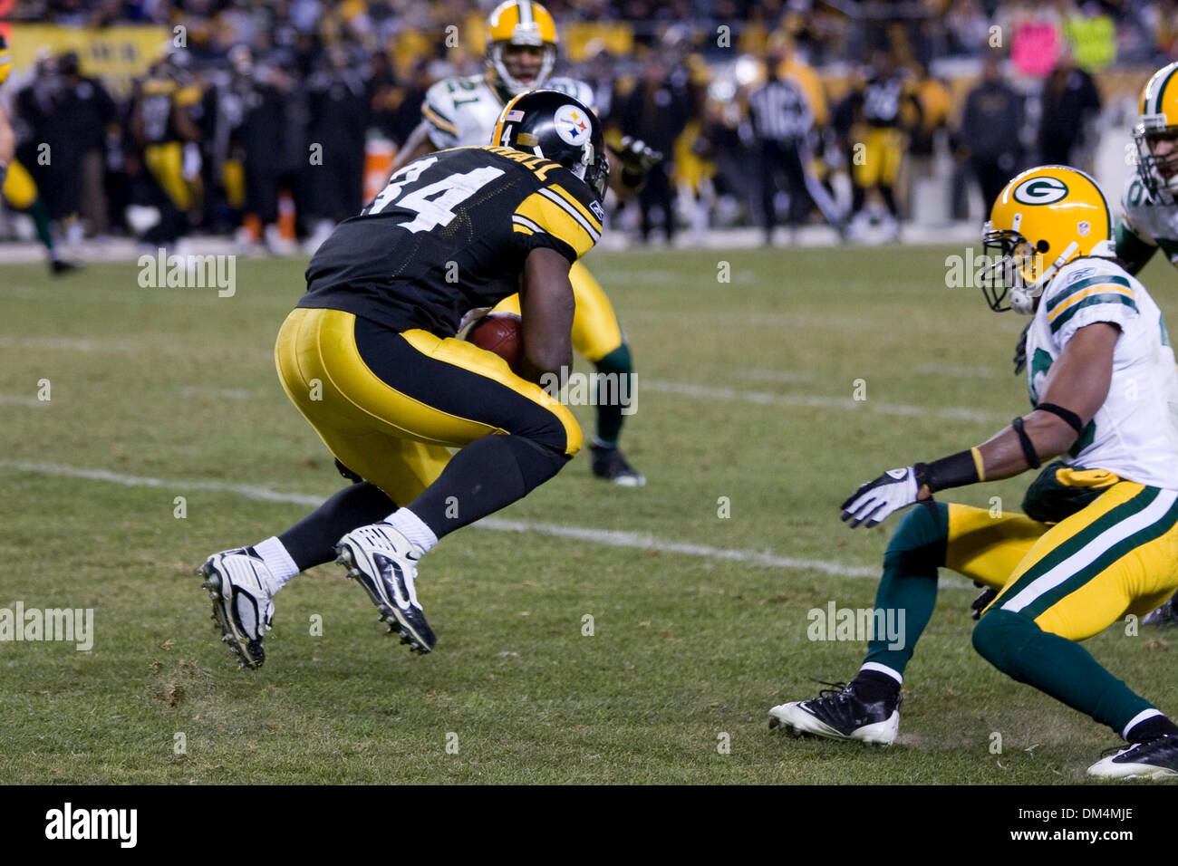 20 Décembre : Pittsburgh Steelers Rashard Mendenhall (34) avec le ballon au cours de la NFL football match entre les Packers de Green Bay et les Steelers de Pittsburgh au Heinz Field de Pittsburgh, Pennsylvanie. Les Steelers a marqué le but gagnant touchdown comme du temps écoulé à l'encontre de l'Abattoir 37..crédit obligatoire - Frank Jansky / Southcreek Global. (Crédit Image : © Frank Jansky/Sud Banque D'Images