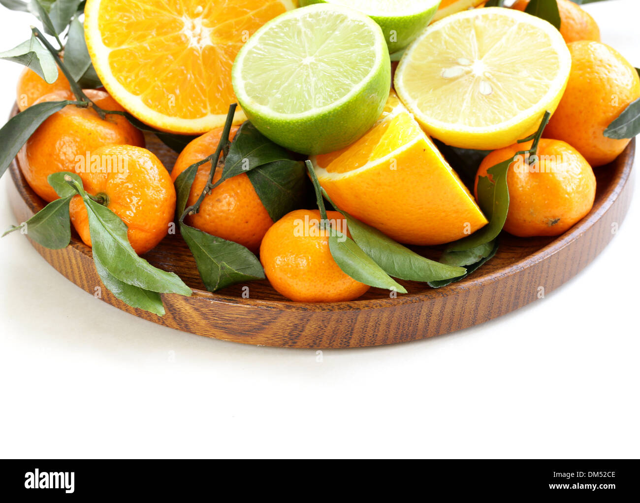 Différents types d'agrumes (orange, citron vert, citron, mandarine) Banque D'Images