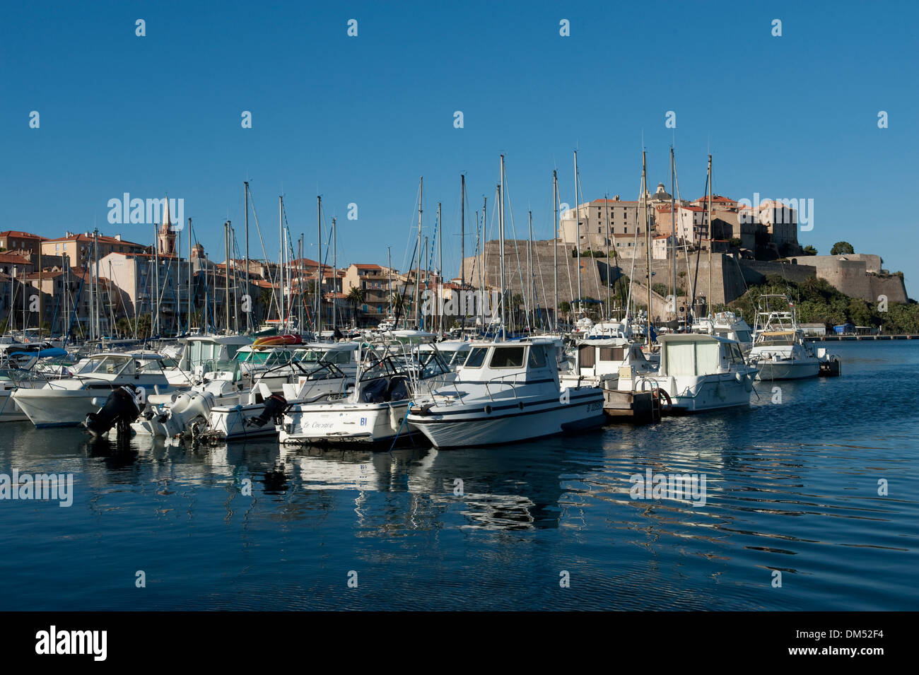 Vieille Ville, Calvi, France, Europe, port, port, Corse, fief, bateaux, yachts Banque D'Images