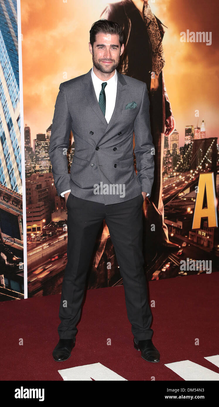 Londres, Royaume-Uni, 11 décembre 2013 Matt Johnson assiste à la première pour le Présentateur : la légende continue, suite de la comédie à la suite San Diego's favorite news anchor Ron Bourgogne à vue West End, Leicester Square, Londres Photo : Alamy/MRP Live News Banque D'Images
