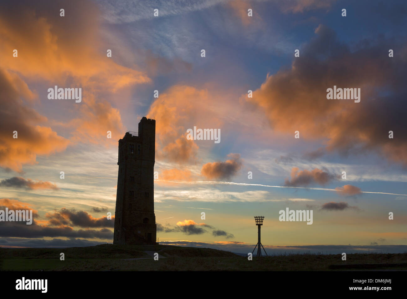 La tour Victoria, Castle Hill, Almondbury, Huddersfield, Yorkshire de l'Ouest. Banque D'Images