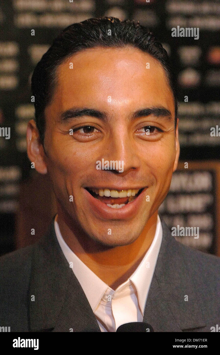 Jun 16, 2005 ; Los Angeles, CA, USA ; Junior Champion WBO poids coq Fernando Montiel qui sera à l'undercard de Bernard Hopkins Vs. Jermaine Taylor le 16 juillet 2005 au MGM Grand Hotel à Las Vegas. Crédit obligatoire : Photo par Rob DeLorenzo/ZUMA Press. (©) Copyright 2005 par Rob DeLorenzo Banque D'Images