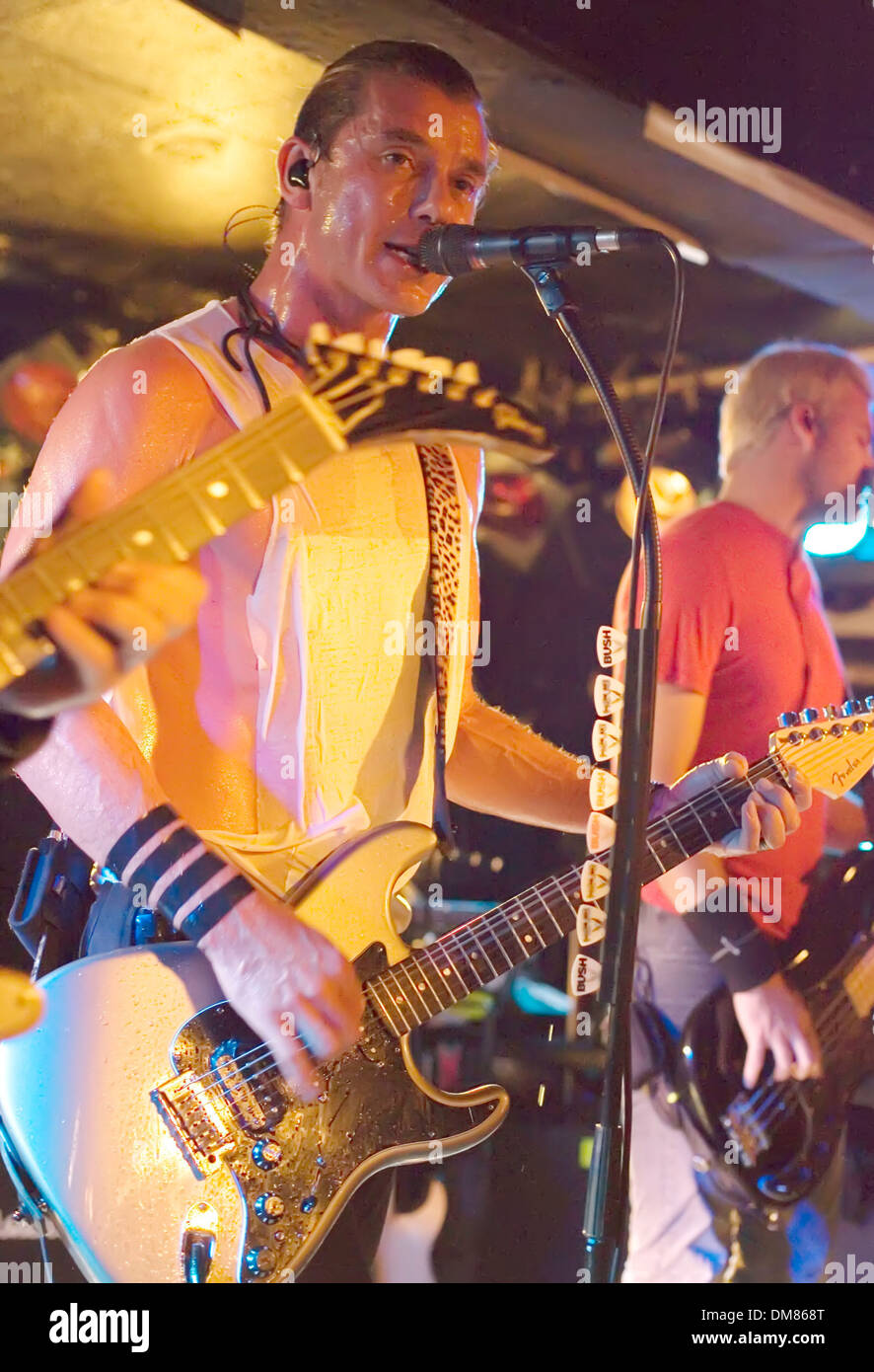 Gavin Rossdale Bush effectuant leur première de seulement trois dates au Royaume-Uni Glasgow's King Tuts une petite salle de concert qui marque une Banque D'Images