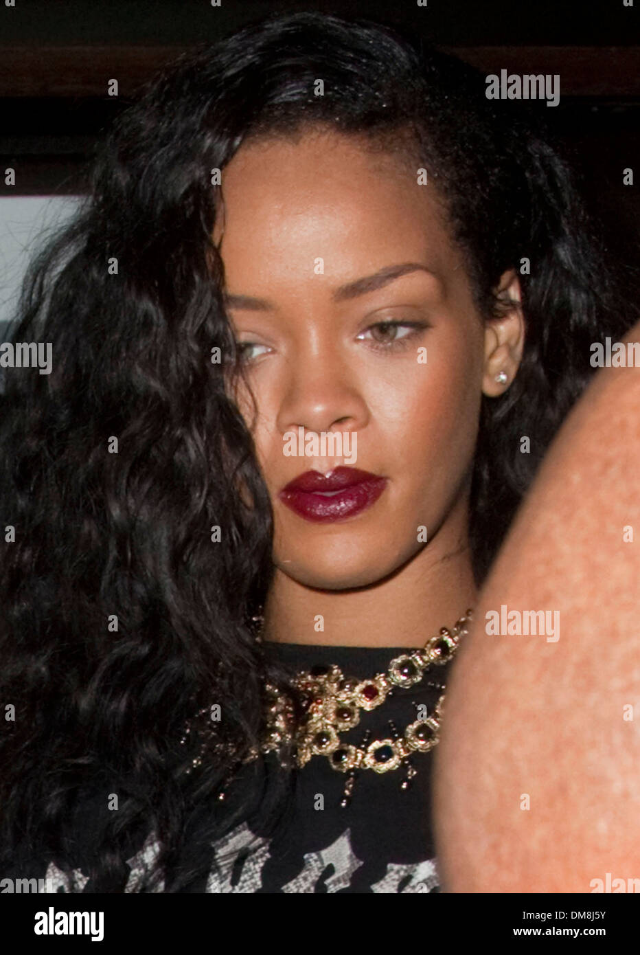 Rihanna quitte Nozomi restaurant à Knightsbridge, Londres, Angleterre - 31.08.12 Banque D'Images