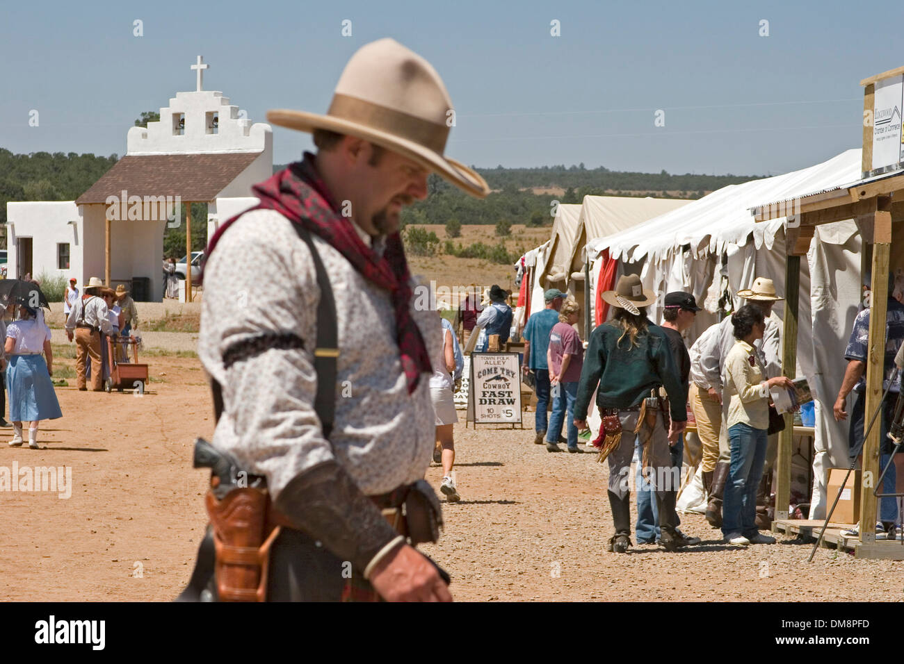 Cowboys à 'campement', fin du sentier du Jubilé de l'Ouest sauvage, Edgewood, Nouveau Mexique USA Banque D'Images