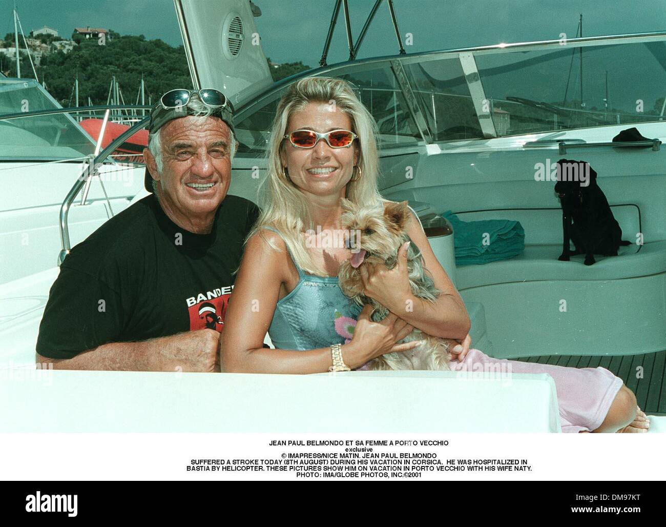 27 juillet 2000 - Ajaccio - JEAN PAUL BELMONDO ET SA FEMME UN PORTO  VECCHIO..exclusive...Â© IMAPRESS/NICE MATIN. JEAN PAUL BELMONDO A SUBI UN  ACCIDENT VASCULAIRE CÉRÉBRAL AUJOURD'HUI (8e août) PENDANT SES VACANCES