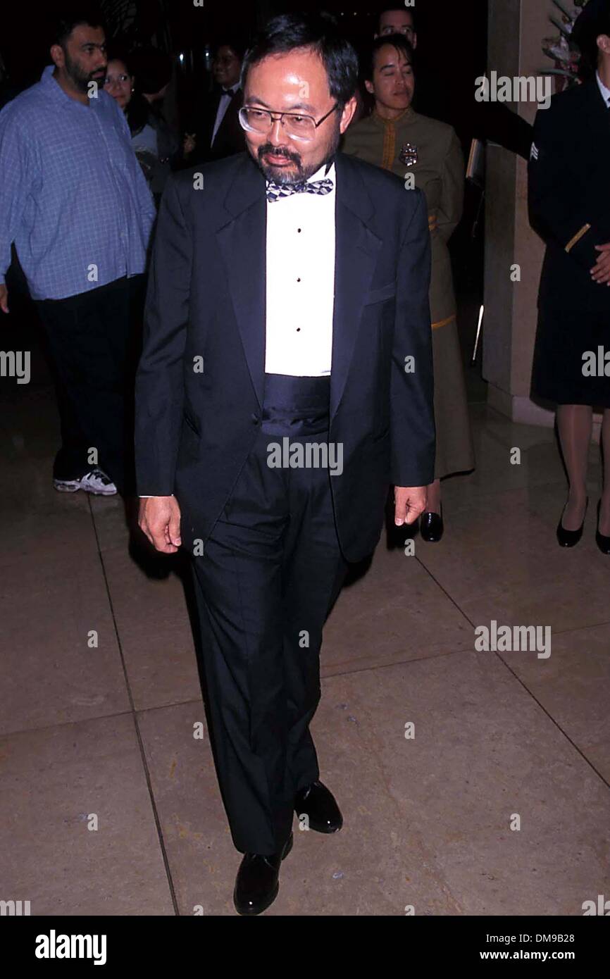 22 octobre 1999 - K16936M.6ÈME PRIX ANNUEL JACK WEBB AU BEVERLY HILLS HILTON .10/22/1999. MILAN RYBA/ 1999..LANCE ITO.JUDGELANCEITO20040319(Image Crédit : © Globe Photos/ZUMAPRESS.com) Banque D'Images