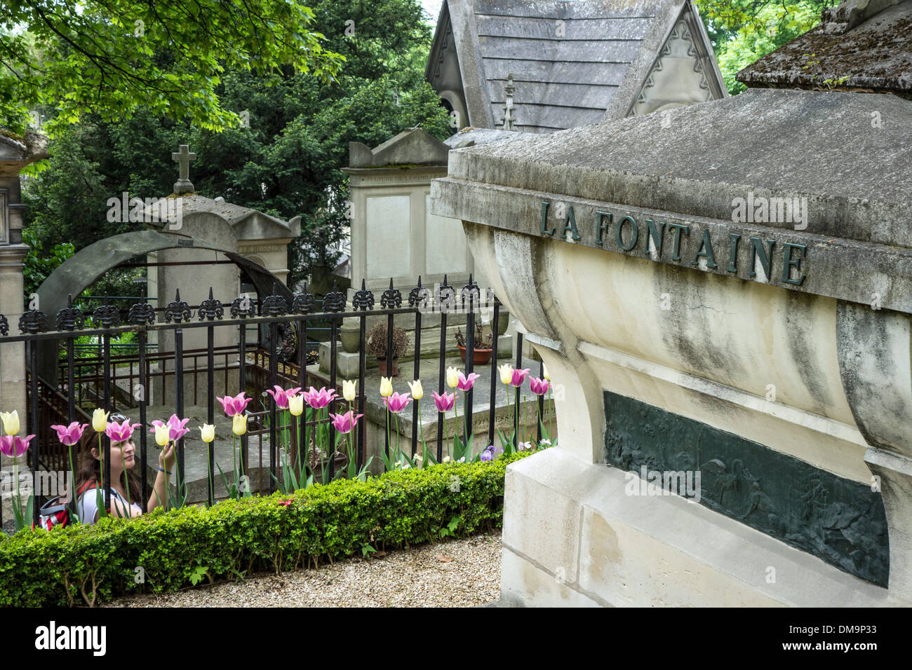 Tombe de l'ÉCRIVAIN JEAN DE LA FONTAINE, DE PERE-LACHAISE, Paris 20ème arrondissement, FRANCE Banque D'Images