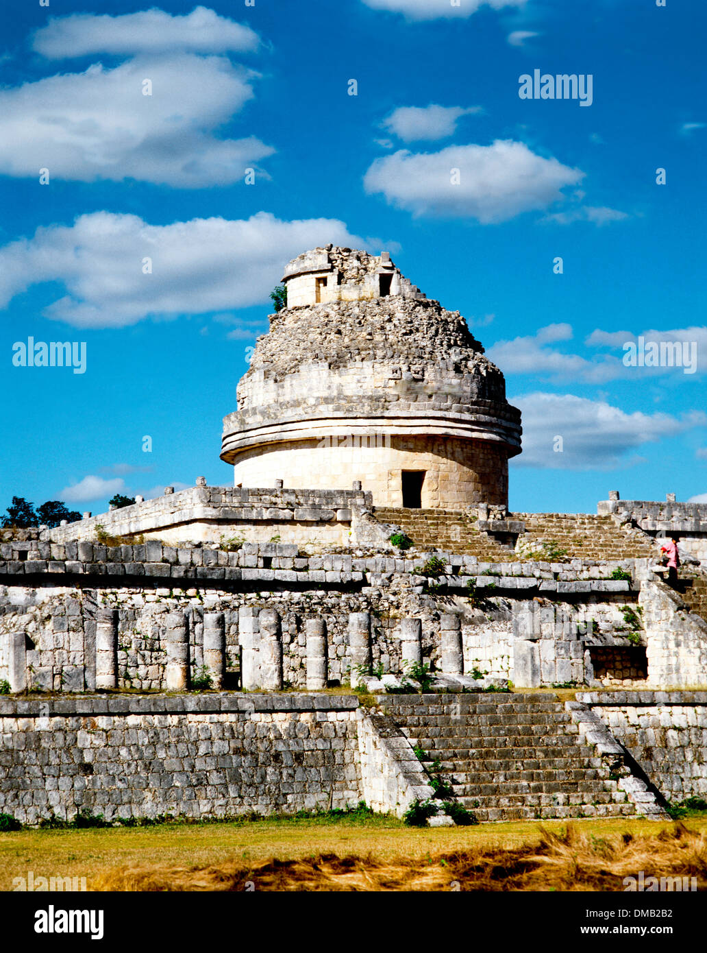 L 'El Caracol' temple, à l'observatoire d'anciennes ruines de Chichen Itza, Yucatan, Mexique Banque D'Images