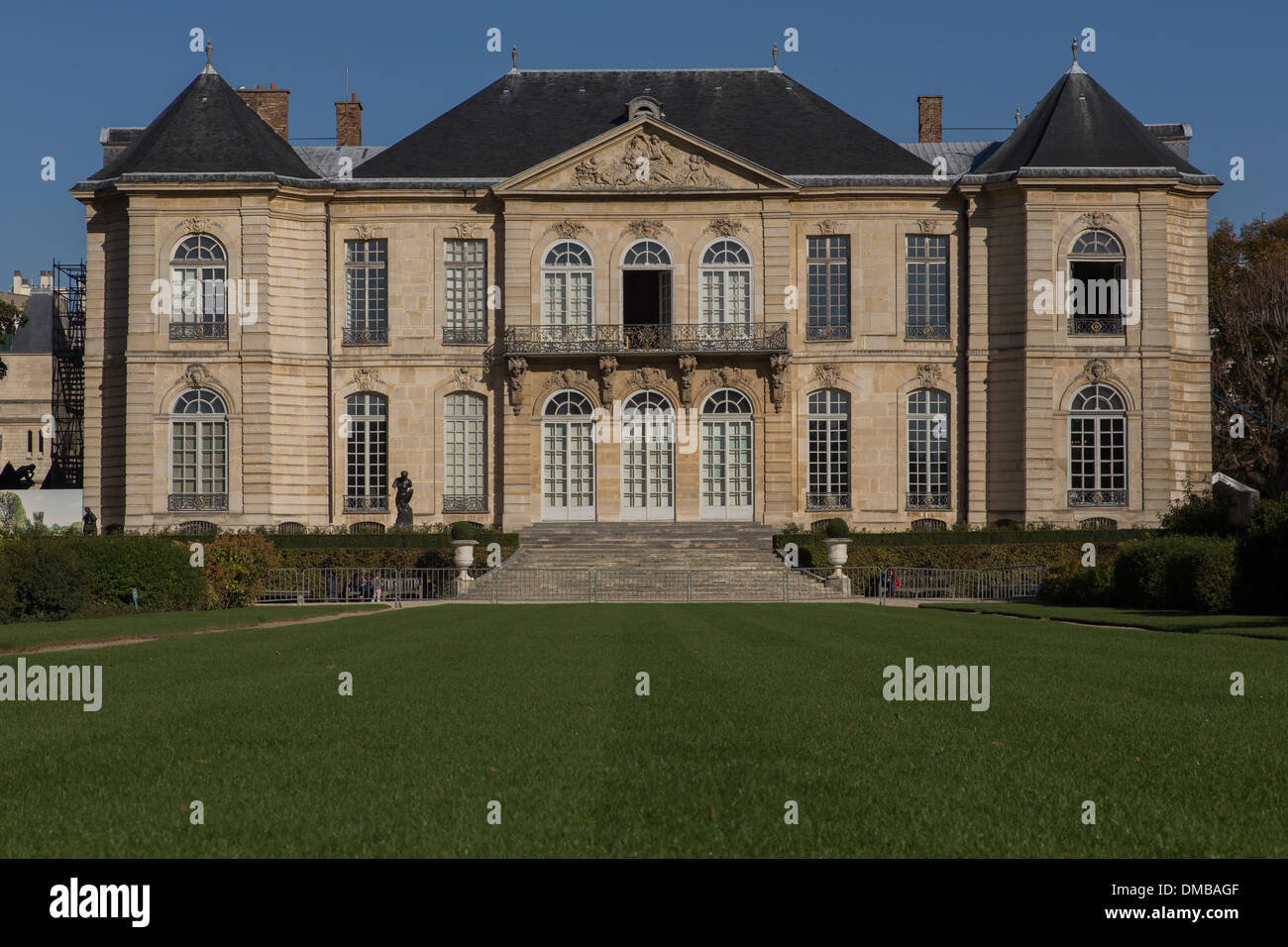 Façade DE L'HÔTEL BIRON CÔTÉ JARDIN, créé en 1916 par Auguste Rodin, le musée Rodin EST SITUÉ DANS L'hôtel Biron, UN 18E SIÈCLE HÔTEL PARTICULIER PRIVÉ, 7ème arrondissement, Paris (75), ILE-DE-FRANCE, FRANCE Banque D'Images