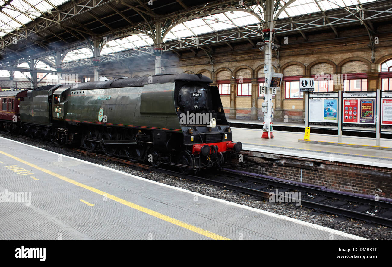 Tangmere 34067 pays de l'ouest en passant par le moteur de la Station 2013 Preston Banque D'Images