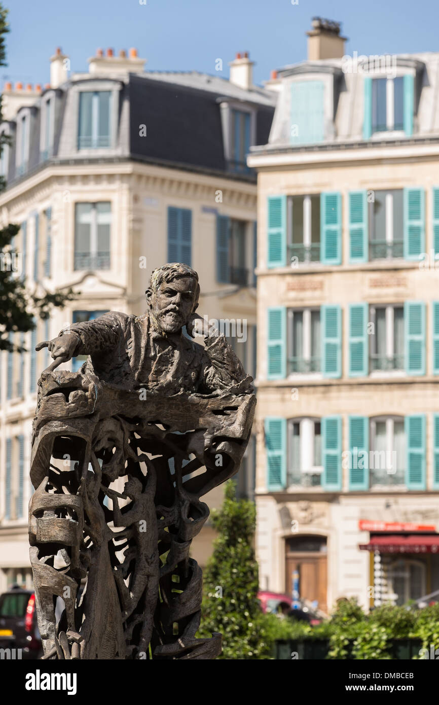 STATUE DE CLAUDE DEBUSSY (1862-1918), compositeur français, TRAVAILLER PAR LE SCULPTEUR KAUFMAN MICO, PLACE DE L'ABBÉ DE PORCARO SQUARE, SAINT-GERMAIN-EN-LAYE, Yvelines (78), FRANCE Banque D'Images