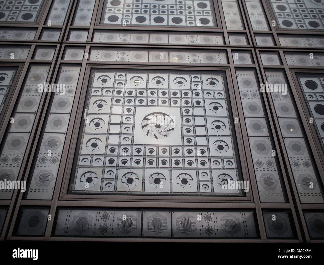 Institut du Monde Arabe buildingl par Jean Nouvel, détail de façade Banque D'Images