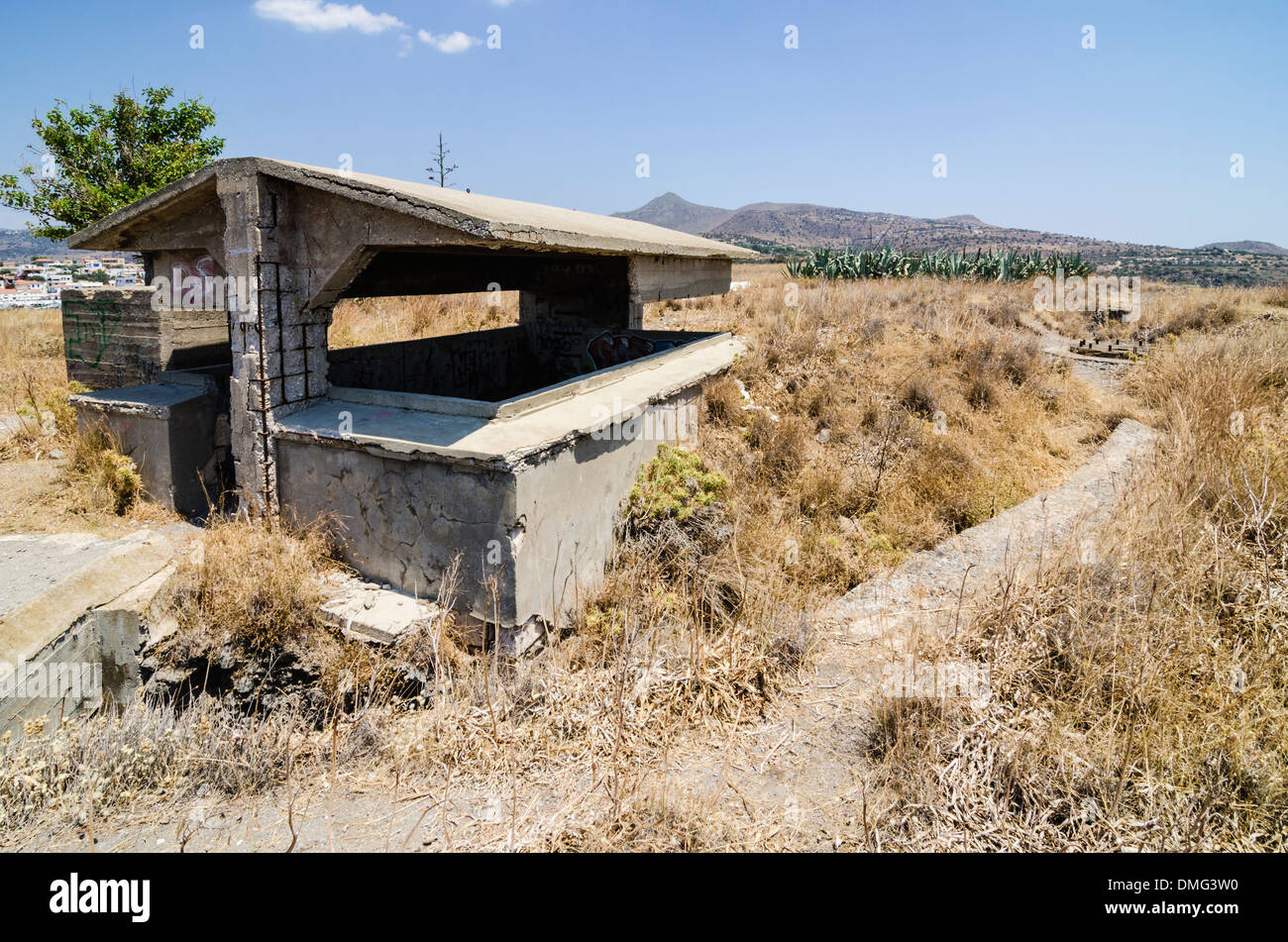 La Deuxième Guerre mondiale, bunkers allemands à Perdika sur l'île d'Aegina, Grèce Banque D'Images