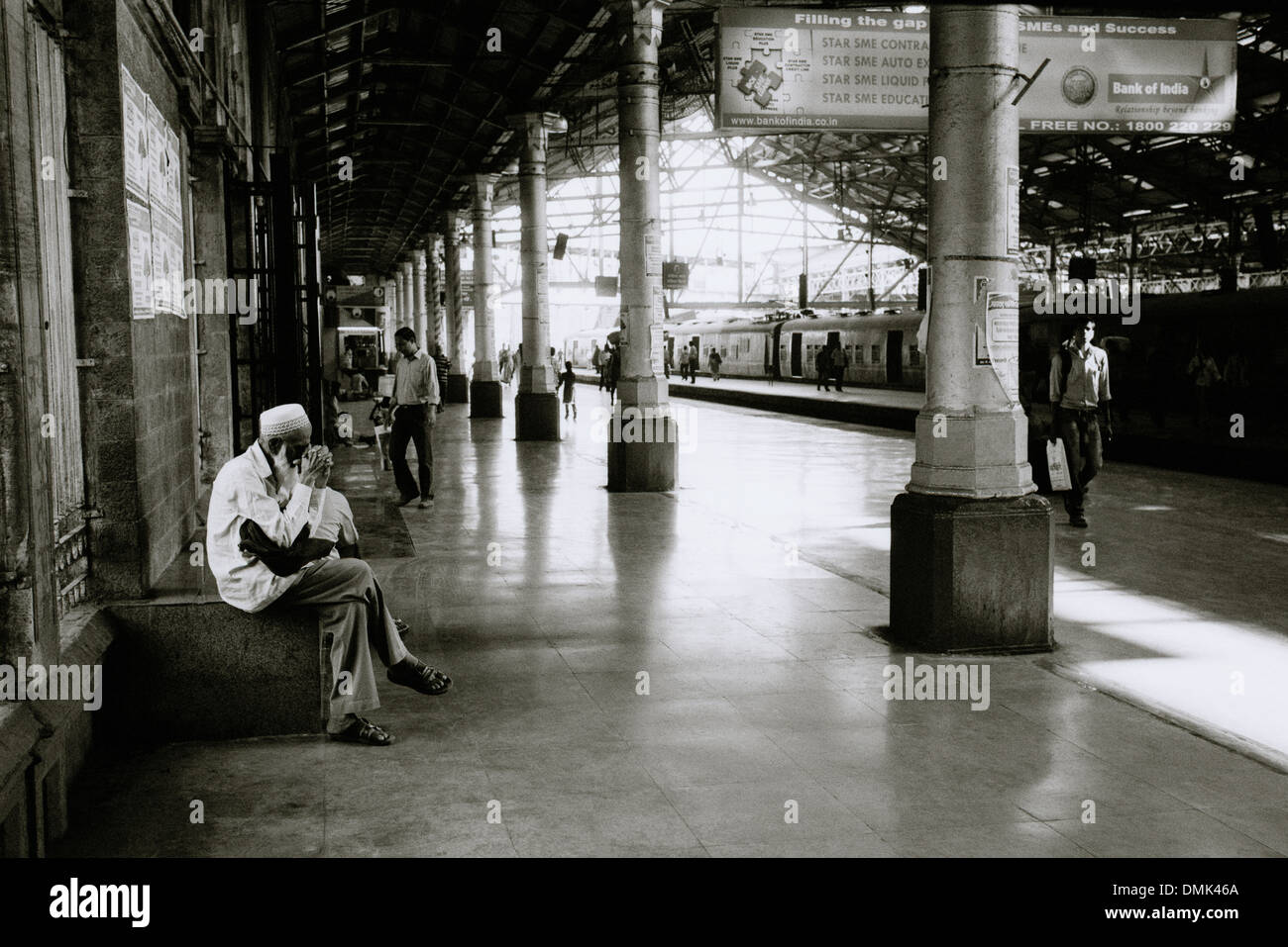 Gare Chhatrapati Shivaji ( anciennement Victoria Terminus ) à Mumbia ( anciennement Bombay) en Inde. Banque D'Images