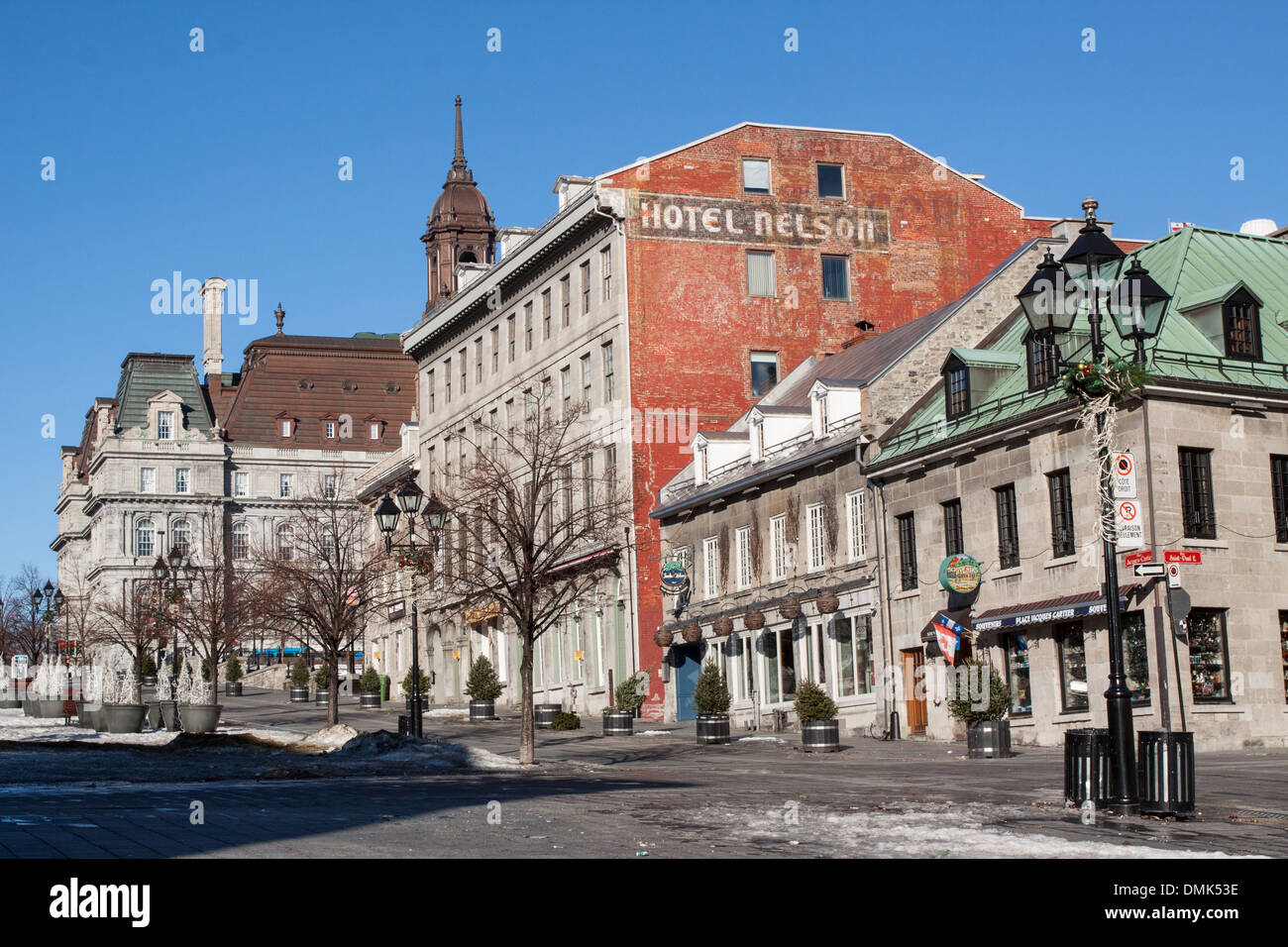 Place JACQUES CARTIER AVEC L'HÔTEL DE VILLE EN ARRIÈRE-PLAN, LE VIEUX MONTRÉAL, QUÉBEC, CANADA Banque D'Images