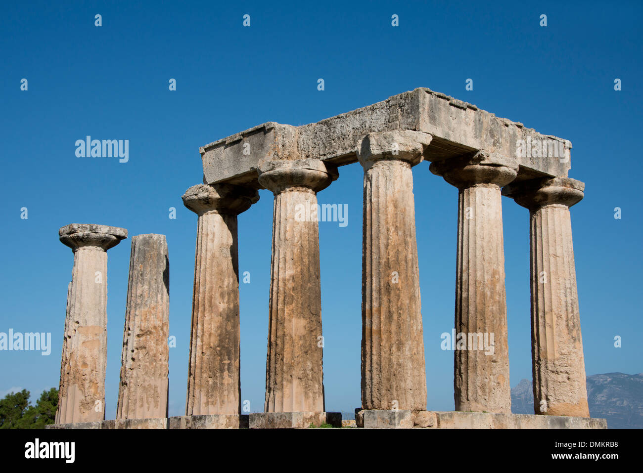 Grèce, Corinthe, l'Ancienne Corinthe. Doric Temple of Apollo, c. 540 C.-B. Banque D'Images