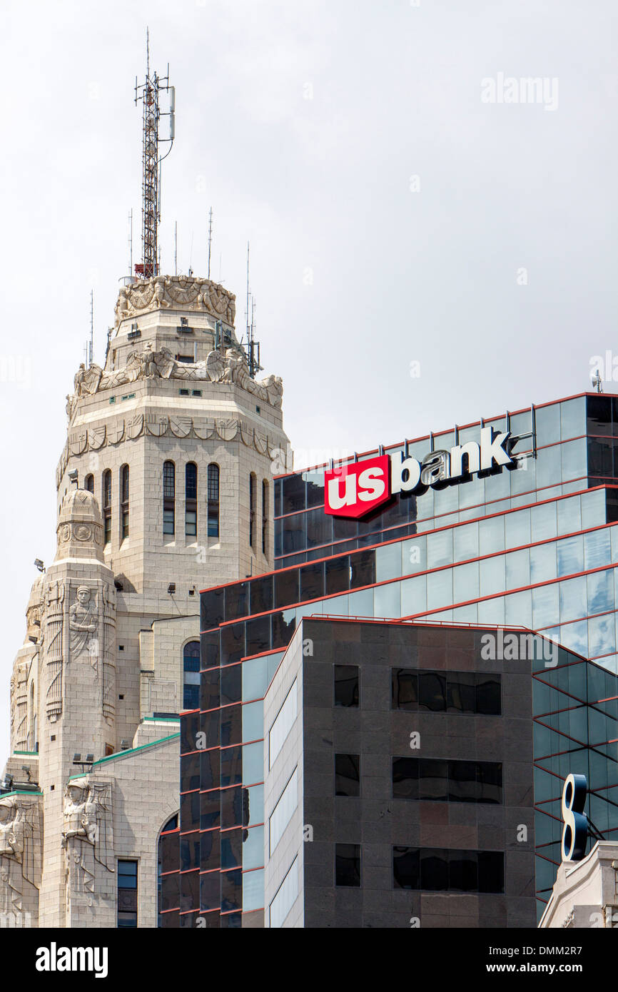 L LeVeque tower et US Bank Building à Columbus, Ohio, USA. Banque D'Images