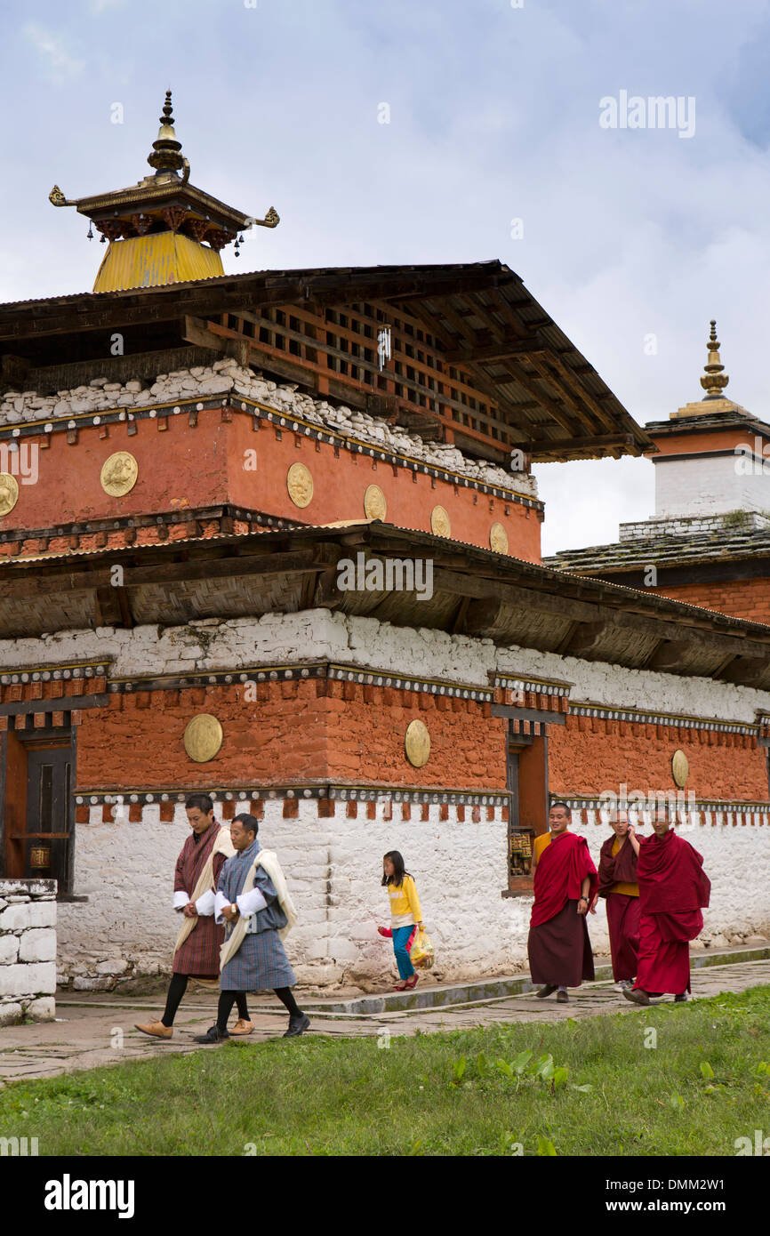 Le Bhoutan, la vallée de Bumthang, Jambey Lhakang monastère, salle de prière historique Banque D'Images