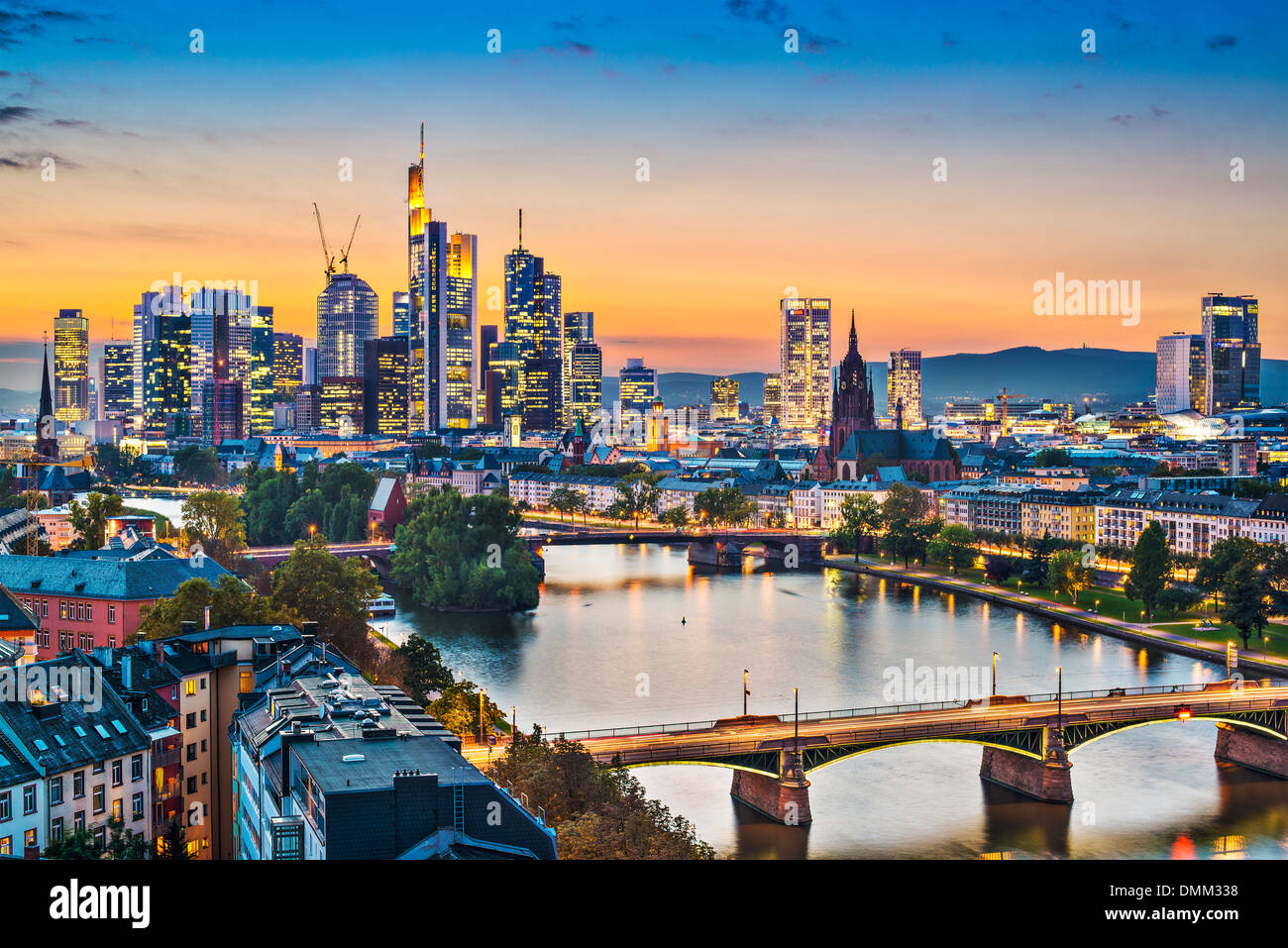 Francfort, Allemagne, sur la rivière principale. Banque D'Images