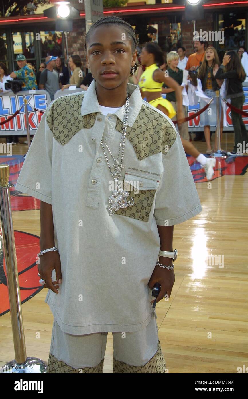 2 juillet 2002 - Los Angeles, Californie, USA - LIL' BOW WOW..COMME MIKE - PREMIERE.MANN VILLAGE THEATRE, Westwood, CA.27 JUIN 2002. NINA PROMMER/ 2002 K25432NP(Image Crédit : © Globe Photos/ZUMAPRESS.com) Banque D'Images